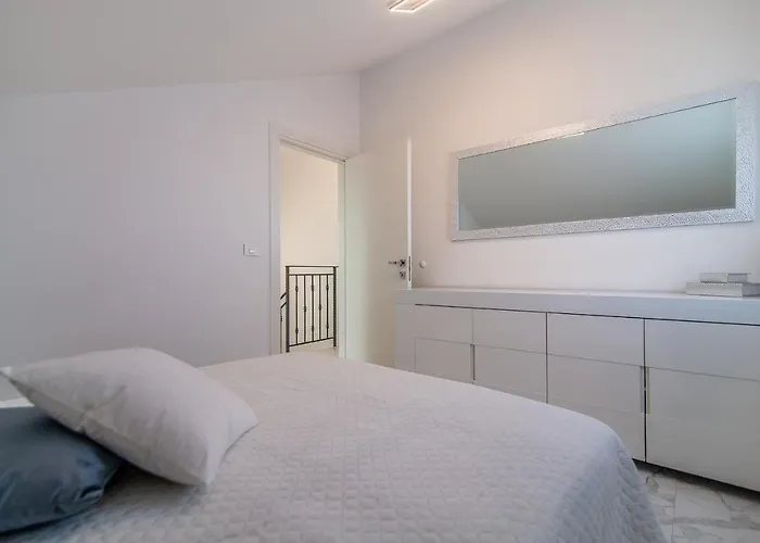 Luxury Queens Apartmán Dramalj